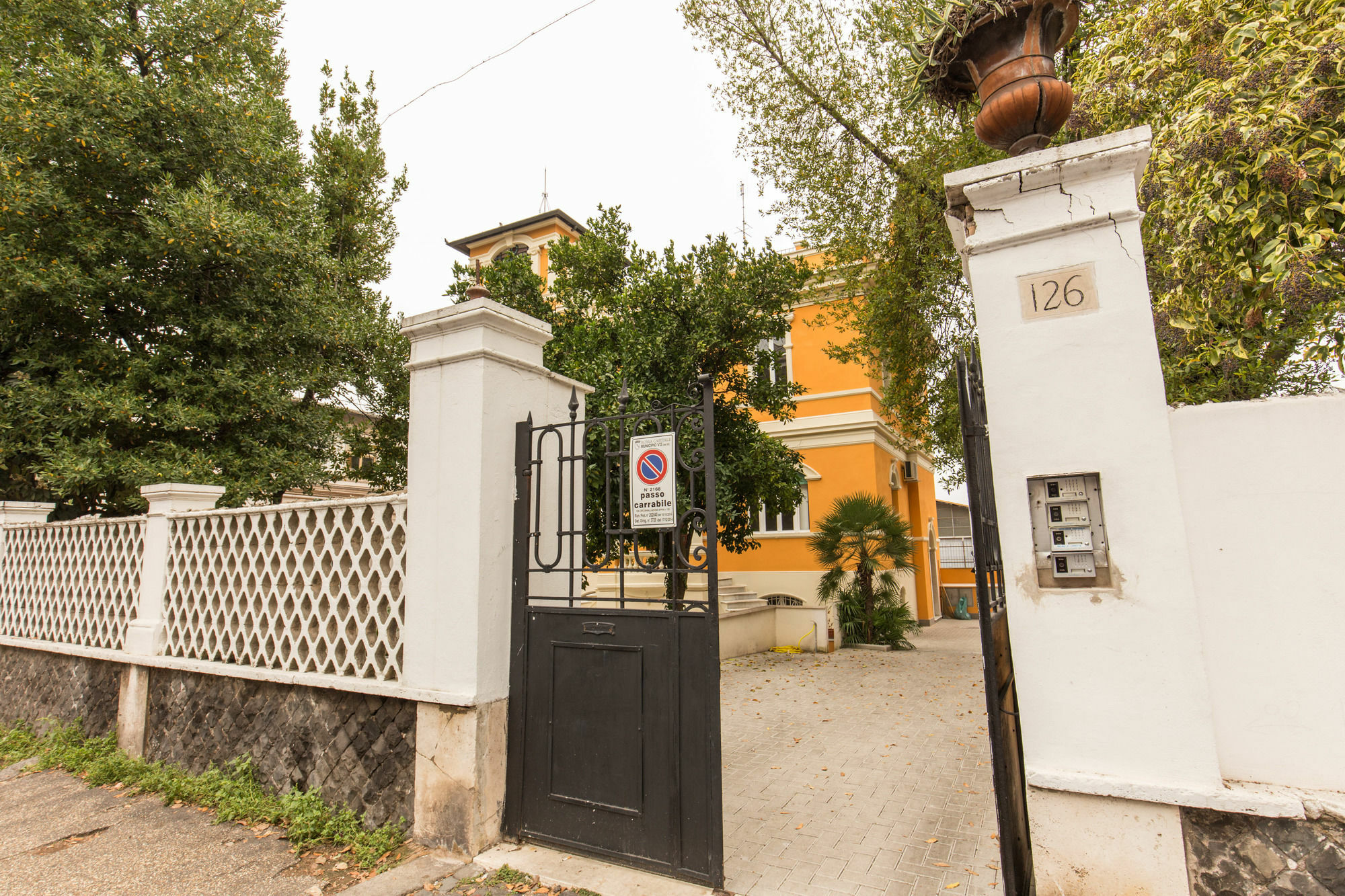 לינה וארוחת בוקר רומא Relais La Torretta מראה חיצוני תמונה